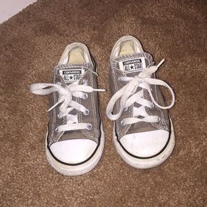 Toddler Boy’s Converse low tops